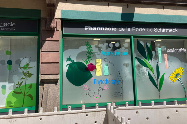 Vitrophanie pour vitrine de boutique et magasin dans le Centre-Val de Loire